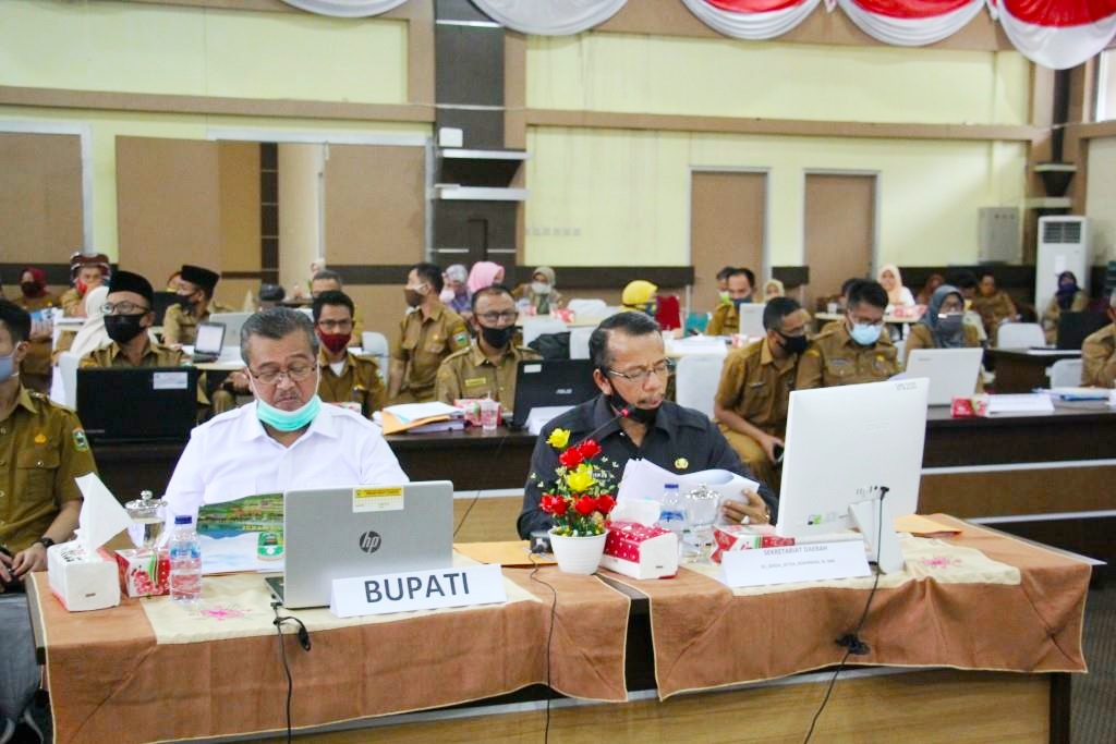 Pemkab Solok Gelar Rapat Evaluasi SAKIP - Top Sumbar