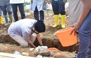 Wako Fadly Letakkan Batu Pertama Pembangunan Mushalla Al Muhajirin