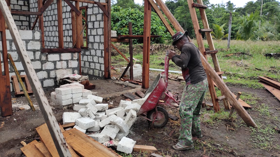 Tmmd Distribusi Batu Tela Di Pembangunan Gereja Dan Rumah Pastori