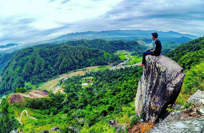 Wisata Puncak Happy di Guguak Sarai Kabupaten Solok, (foto: Dok. Yayat Andika)