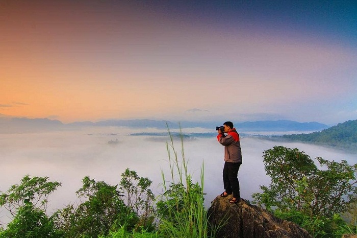 Petualangan ala Indiana Jones, Nikmati Keindahan Payakumbuh di Puncak Marajo. (Foto : @halimptrija)