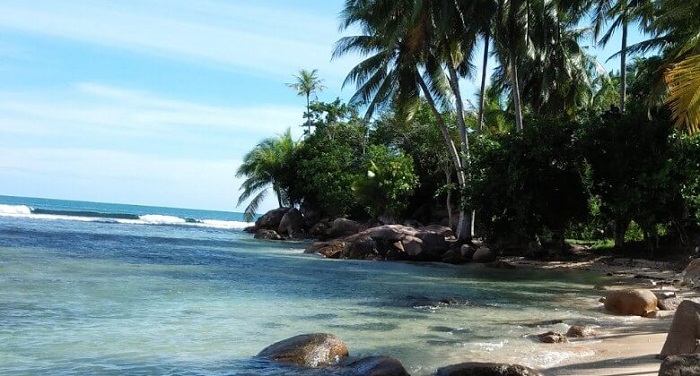 Ayo Nikmati Pesona Laskar Pelangi di Pantai Batu Kalang, Sumatera Barat (Foto : Dok . Istimewa)