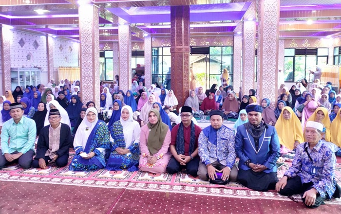 Ny. Yenni Andri Warman Ajak Sukseskan Program 1.000 Rumah Tahfidz dan Jambore BKMT ke-3 di Agam