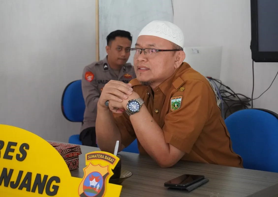 Pemko Padang Panjang Gelar Nobar Timnas U-23 di Videotron Pertigaan PDAM Bersama Polres