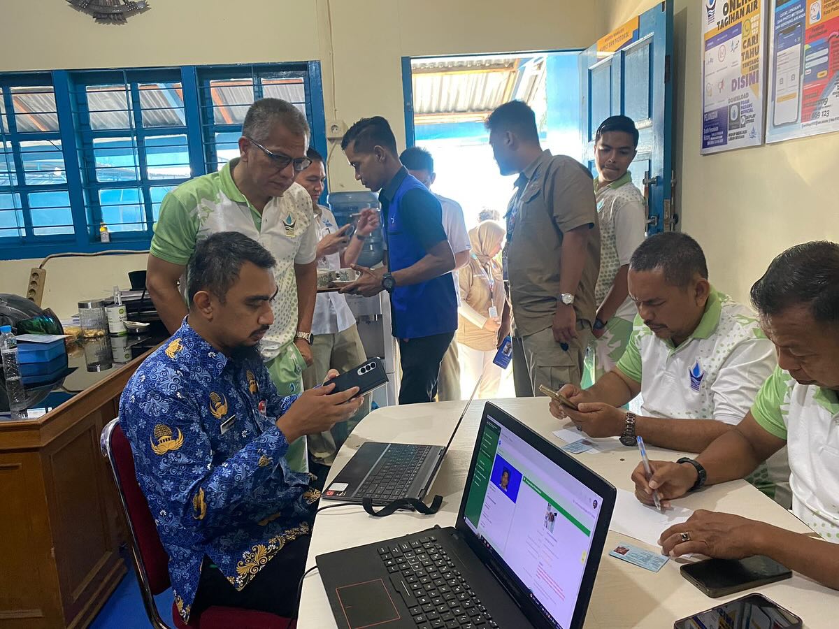 Dirum bersama Disdukcapil sosialisasi pengisian IKD di PDAM Kota Padang