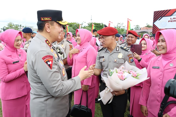 848 Personel Polda Riau Naik Pangkat, Ini Pesan Kapolda Irjen Iqbal