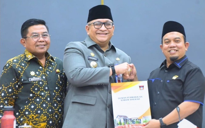 DPRD Kota Padang Gelar Rapat Paripurna Penutupan dan Pembukaan Masa Sidang II