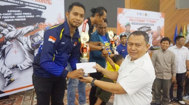 Dominasi Kemenangan Kejuaraan Taekwondo Padang 2024, HTC Fighter Raih Juara Umum