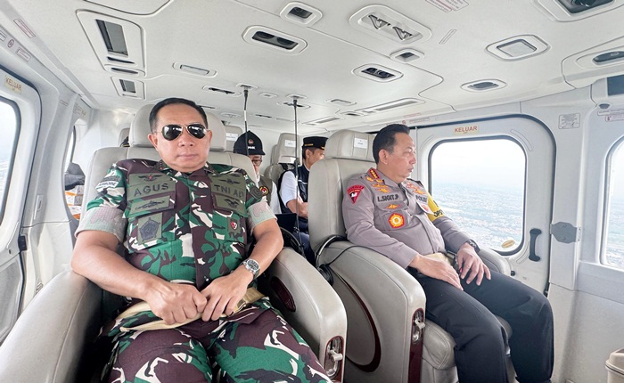 Kapolri dan Panglima TNI Tinjau Jalur Mudik dari Udara, Pastikan Kelancaran Lalu Lintas Nataru