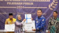 Payakumbuh Raih Penghargaan Kepatuhan Pelayanan Publik Terbaik 2024 dari Ombudsman RI