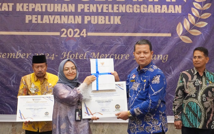 Payakumbuh Raih Penghargaan Kepatuhan Pelayanan Publik Terbaik 2024 dari Ombudsman RI