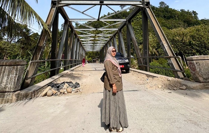 Perbaikan Jembatan Rusak Akibat Banjir di Batang Kapas Pessel Rampung, Akses Warga Kembali Lancar