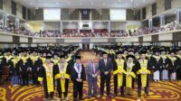 UNP Gelar Wisuda Angkatan ke-137, Rektor Ajak Lulusan Harus Kuasai AI untuk Hadapi Perkembangan Teknologi