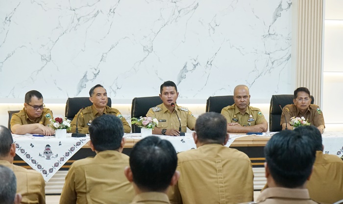 Wabup Solok Jon Firman Pandu Pimpin Rapat Evaluasi Kinerja Akhir Tahun 2024