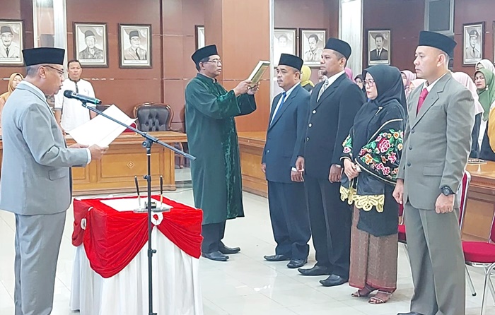 Wakil Wali Kota Bukittinggi Lantik Empat Pejabat Administrator dan Pengawas Lingkup Pemko