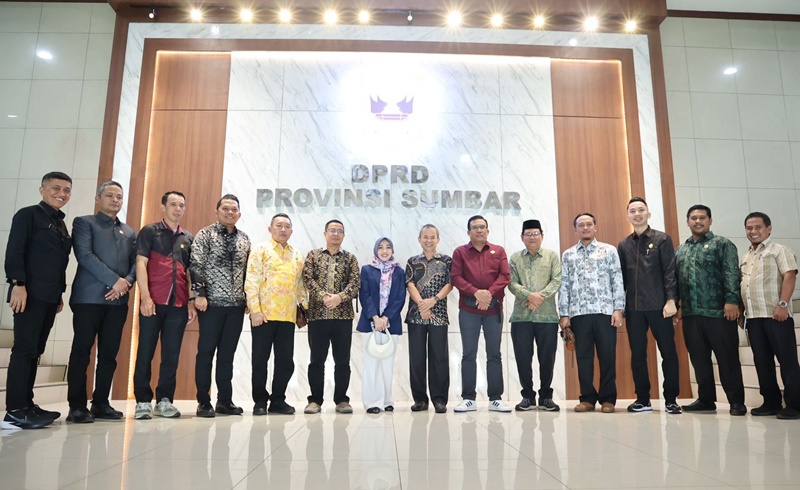 DPRD Kabupaten Muaro Jambi Kunjungi DPRD Sumbar, Bahas Sinergi Perizinan dan Investasi Daerah