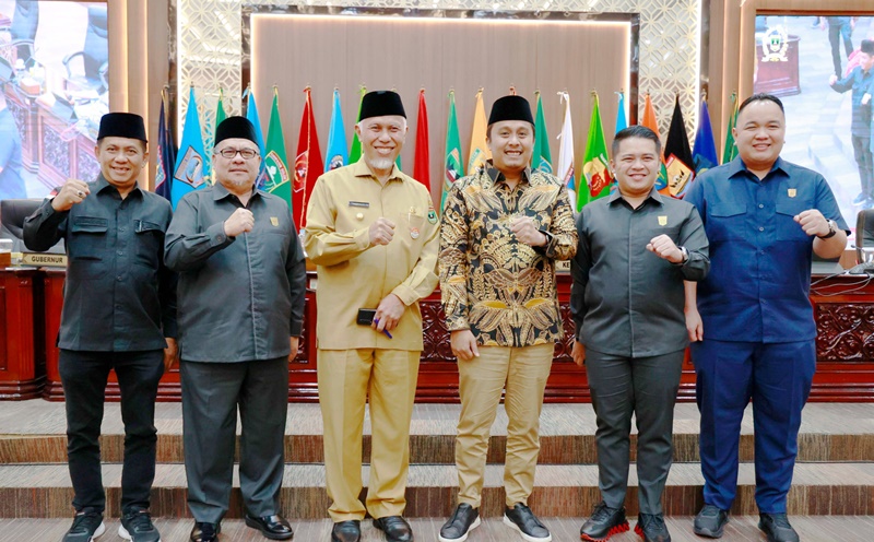 DPRD Sumbar Gelar Rapat Paripurna Usulan Pemberhentian dan Pengangkatan Gubernur-Wagub Terpilih