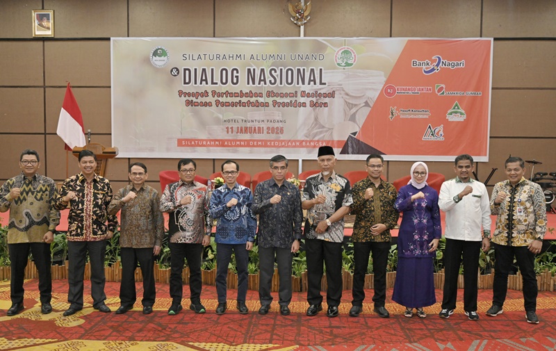 Dialog Nasional Alumni Unand, Menteri Ketenagakerjaan dan Gubernur Sumbar Diskusikan Prospek Ekonomi