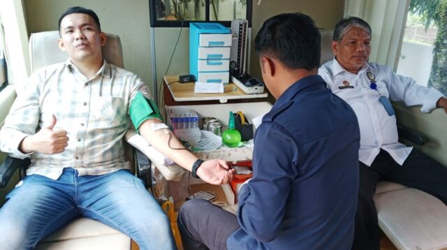 Gandeng PMI Kota Bukittinggi, Kantor Imigrasi Kelas II Agam Gelar Donor Darah Peringati Hari Bhakti Imigrasi ke-75