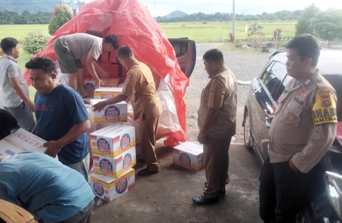 Gerak Cepat, Pemprov Sumbar Salurkan Bantuan untuk Korban Banjir di Nagari Duku Pesisir Selatan