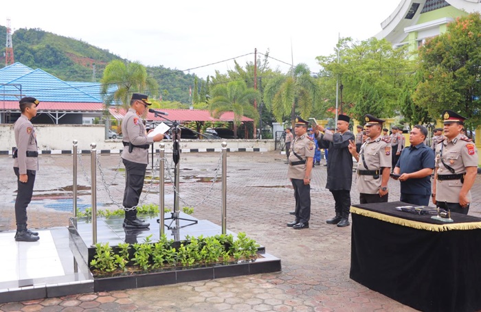 Kapolres Pessel Pimpin Sertijab Kasat Resnarkoba dan Tiga Kapolsek Baru