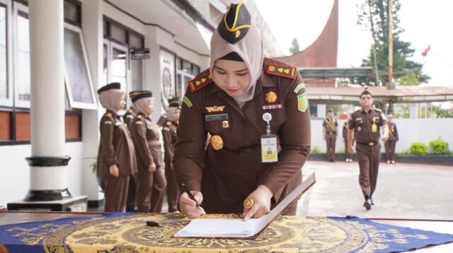 Kejari Padang Panjang Canangkan Zona Integritas, Siap Wujudkan Pemerintahan Bersih dan Akuntabel