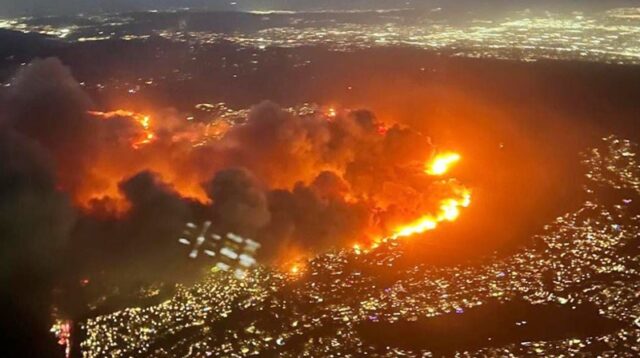 Menlu RI Pastikan Tidak Ada WNI Menjadi Korban Jiwa Kebakaran Hutan di Los Angeles