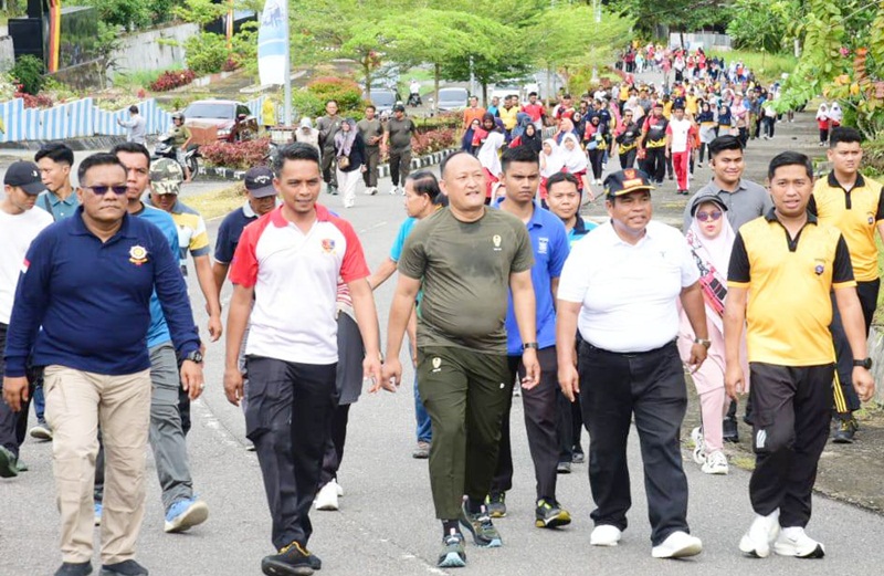 Meriah, Gerak Jalan Jantung Sehat Awali Rangkaian Hari Jadi Kabupaten Padang Pariaman ke-192