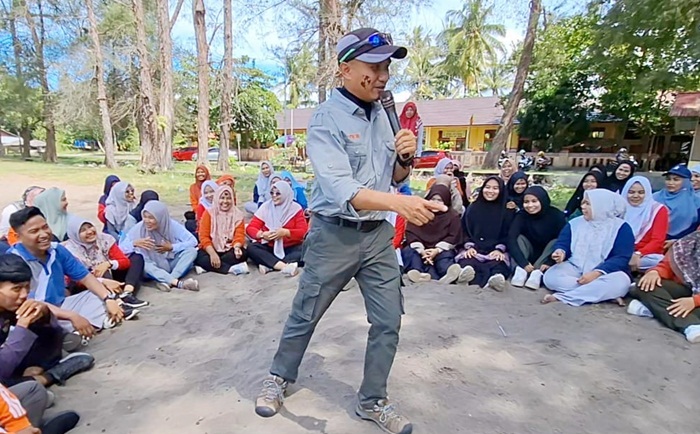 Tingkatkan Kekompakan dan Mutu Kompetensi Guru, KKG Pariaman Tengah Gelar Outbond di Pantai Cermin