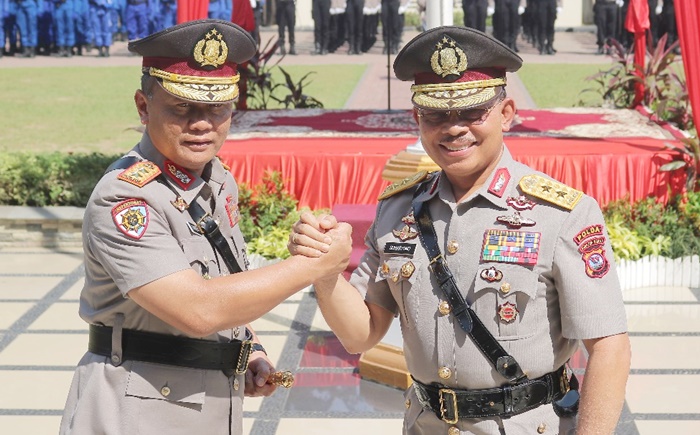 Tradisi Farewell dan Welcome Parade Warnai Serah Terima Jabatan Kapolda Sumbar