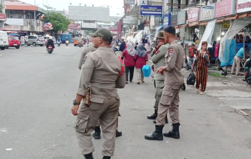 Wujudkan Pasar Raya Tertib dan Nyaman, Satpol PP Kota Padang Lakukan Patroli Rutin