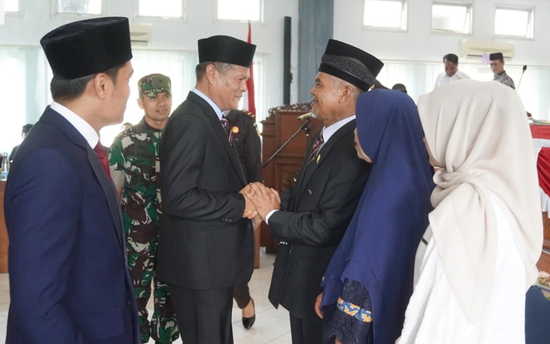 Zulhikmi Dt. Rajo Suaro Resmi Dilantik Sebagai Anggota PAW DPRD Lima Puluh Kota