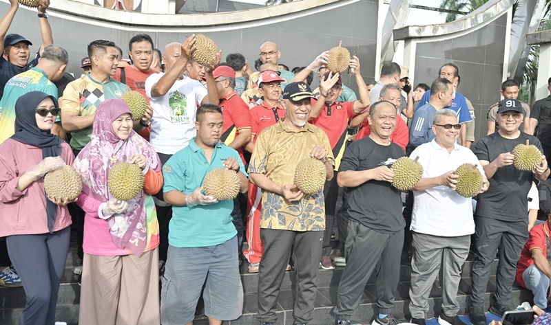 15 Ribu Durian Disediakan Pemprov Sumbar Sukses Meriahkan CFD dan Festival Makan Basamo di Padang