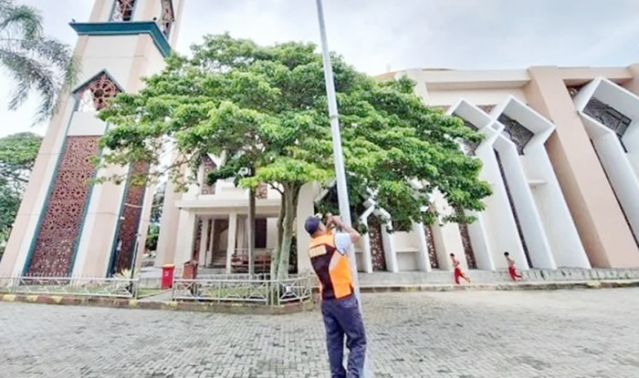 Jelang Ramadan, Dishub Kota Solok Perbaiki PJU di Sejumlah Masjid