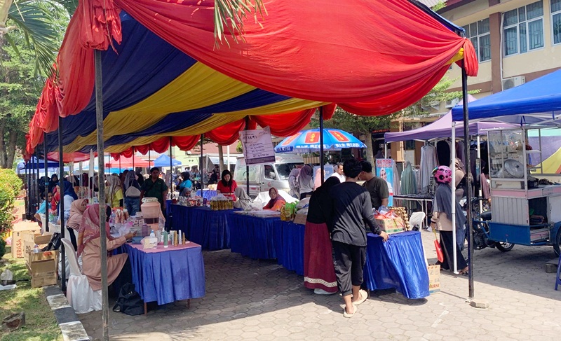 Pasar Murah di Kecamatan Nanggalo Diserbu Warga, Beras hingga Minyak Goreng Laris Manis