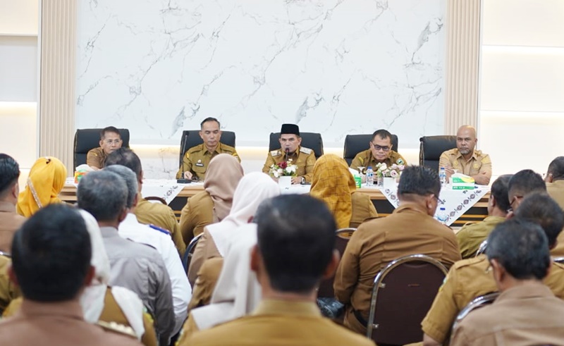 Rakor Pemkab Solok, Wabup Candra Tekankan Pelayanan Publik dan Program Nyata