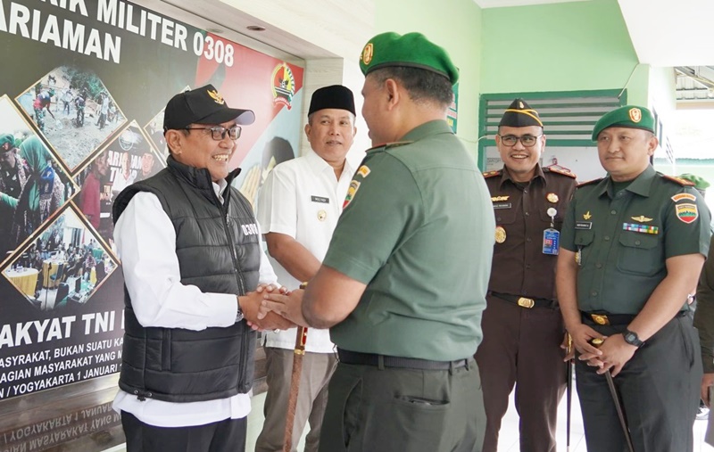 Bupati Padang Pariaman dan Dandim 0308 Sambut Kunjungan Danrem 032Wirabraja