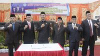 DPRD Pasaman Barat Umumkan Bupati dan Wakil Bupati Terpilih Periode 2025-2030