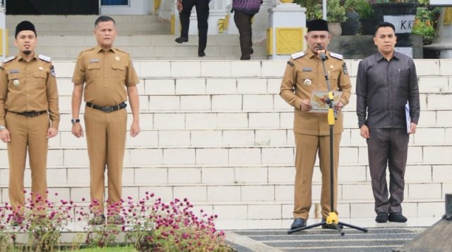 Hari Pertama Bertugas, Bupati Safni Sikumbang Pimpin Apel Perdana di Pemkab Lima Puluh Kota