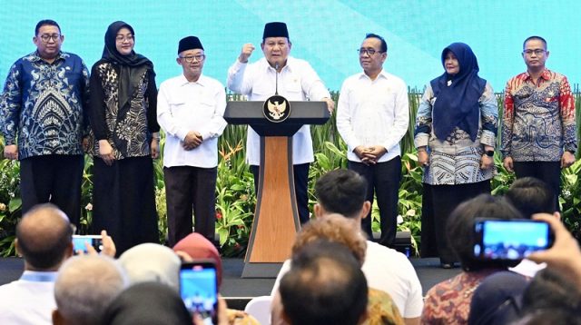 Presiden Prabowo Tunjangan Guru ASN Kini Langsung ke Rekening, Tak Ada Lagi Keterlambatan