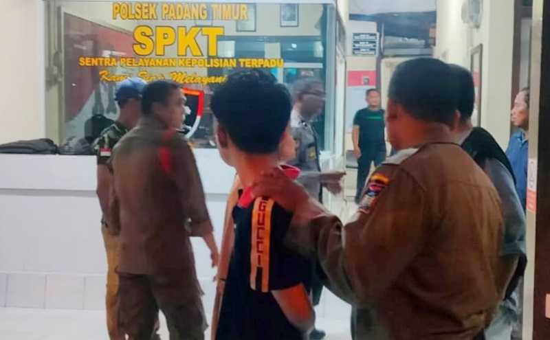 Satpol PP Kota Padang Amankan 11 Remaja Diduga Terlibat Tawuran