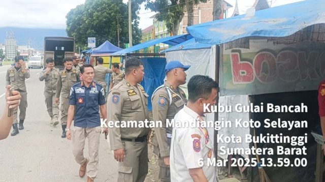 Tegakkan Perda Selama Ramadan, Satpol PP Bukittinggi Razia Warung Kelambu