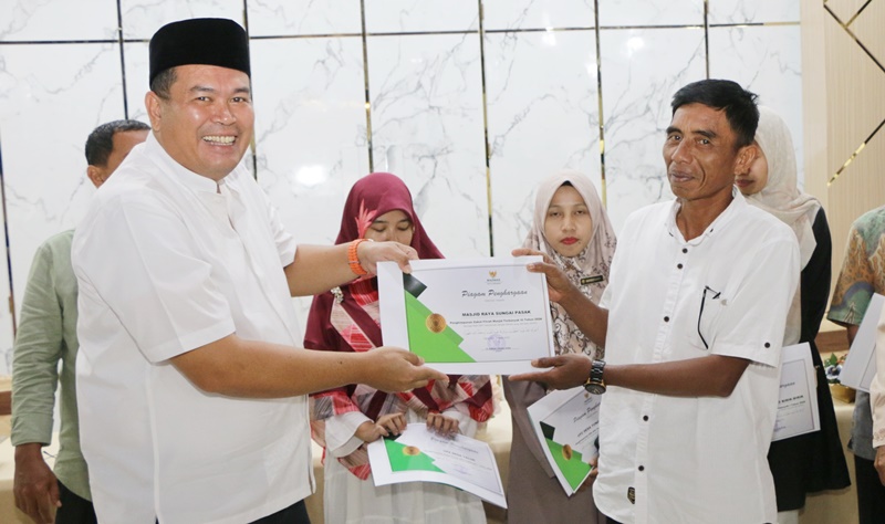 Wali Kota Pariaman Buka Rapat Kerja Baznas, Bahas Strategi Pengelolaan Zakat